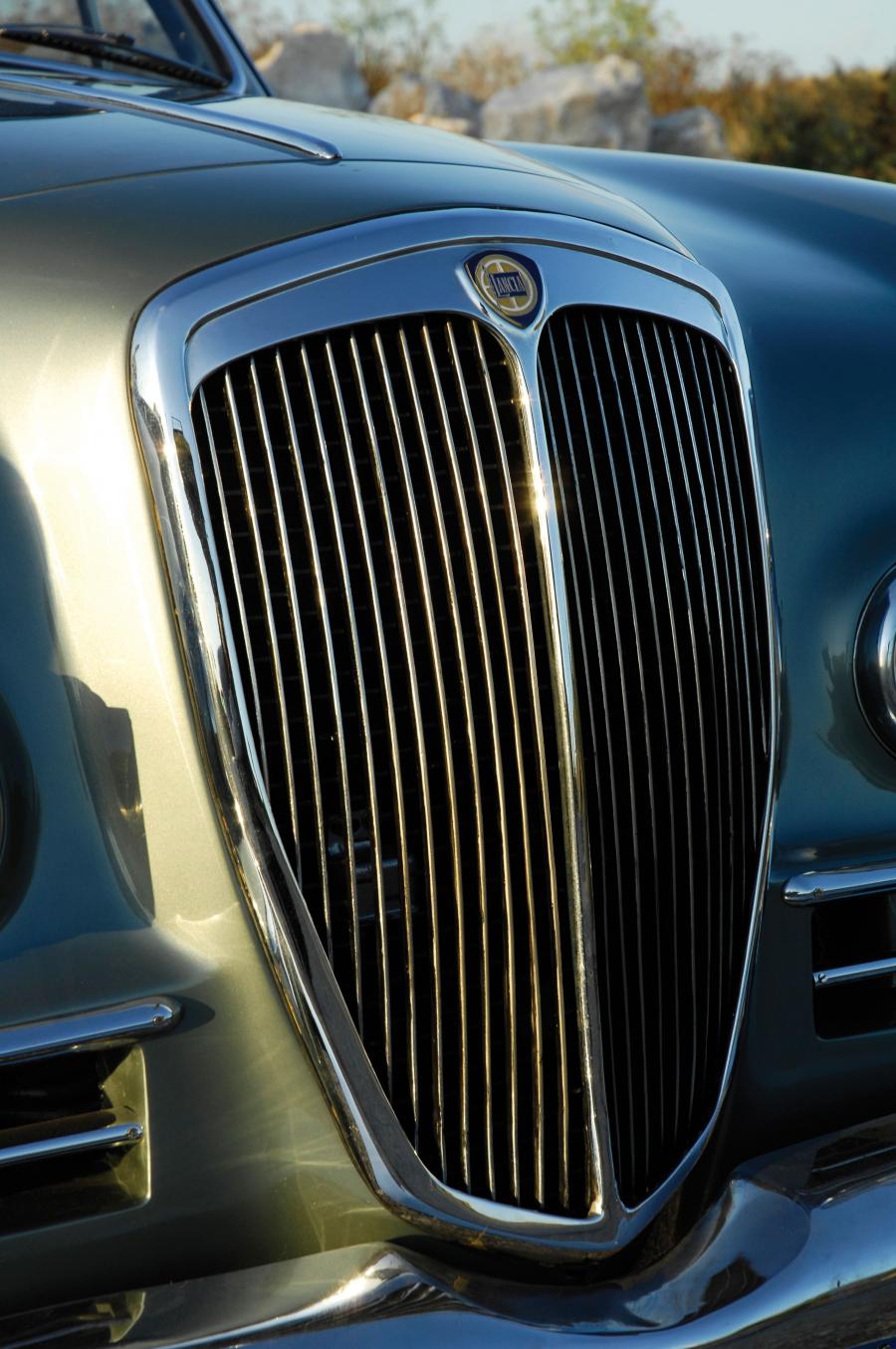  Lancia Aurelia B20 GT 1957 года  (фото 2 из 5)